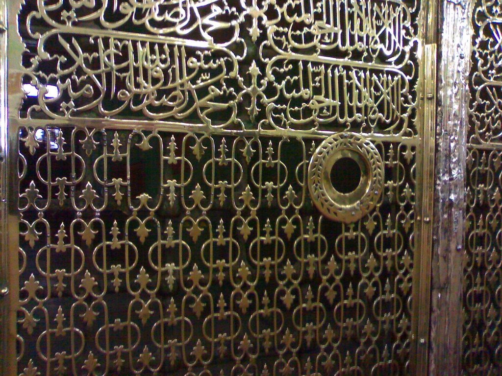 Masjid Al Nabawi in Madinah - Saudi Arabia (Prophet's Shrine)